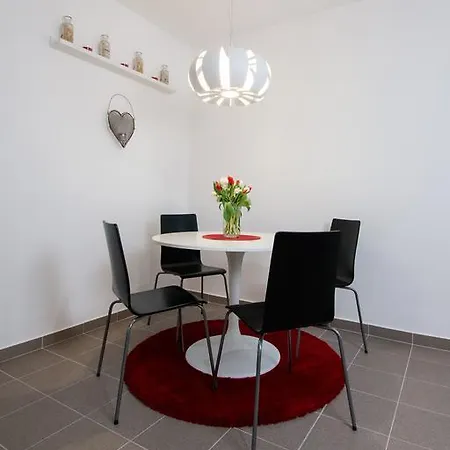 Apartman U Lazni Aurora Appartement